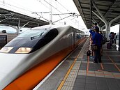 嘉義4.5地震　高鐵北上列車停在鐵軌誤點半小時