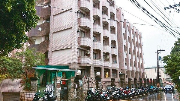 文化大學大群館學生宿舍被認定違規使用。圖/聯合報系資料照