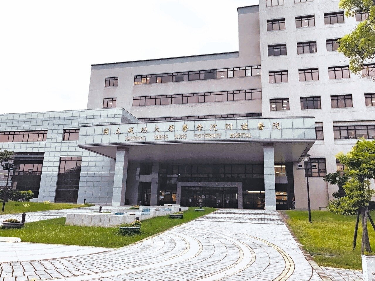 成大醫院昨天證實五月底也有護理師差點誤用漂白水為病患洗腎，病患昨感歎「還有什麼大醫院可以信賴？」 圖／聯合報系資料照片