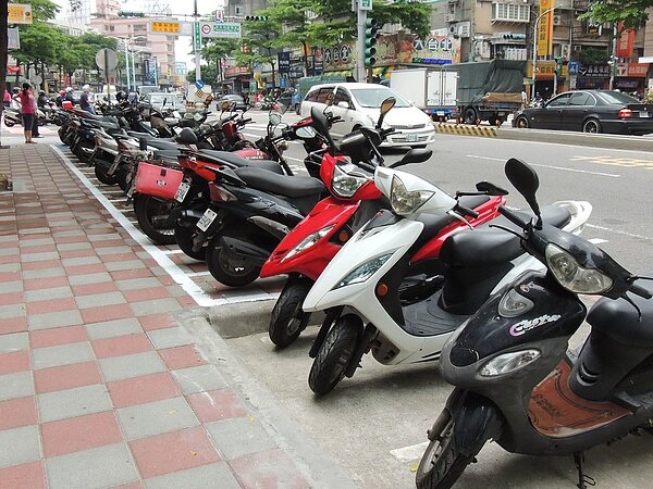 機車停車格示意圖，非新聞當事車輛。 聯合報系資料照／記者祁容玉攝影