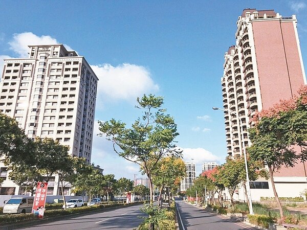 桃園青埔房市買氣回升,今年進場以自住客為主。 記者游智文/攝影