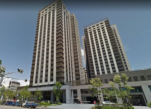 位於台南市東區的「耘非凡」豪宅。圖/Googlemaps