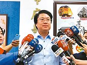 林右昌：幕僚曾勸我跟新北放颱風假　讓柯被罵死