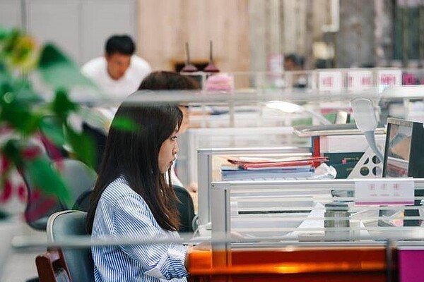 南部薪水23K、北部32K,大家會選哪個?(示意圖非當事者/本報系資料照)