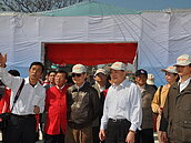 2013台灣燈會最後準備　毛治國視察燈區