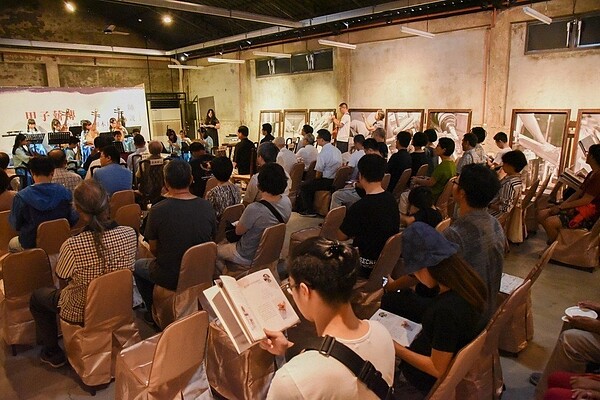 台南家具博物館舉辦「師說～半世紀匠師風華特展」，以木工職人為主題的深度展覽，回顧游禮海、李萬財、王漢松、黃俊傑、王登發五位重量級的大師。圖／台南家具博物館提供
