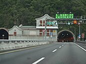 雪隧「吹冷氣」降溫　每月電費多百萬