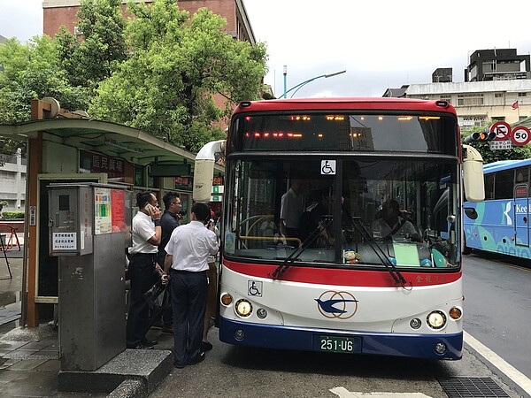 金瓜石九份瑞芳到板橋 快速公車 9月前上路 好房網news