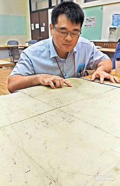 屏東仍有近13萬筆土地待重測,民眾若有問題仍得使用有100多年歷史的日據時代地籍圖,不過都已數位化。(潘建志攝)
