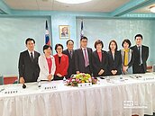 美議員警告　川普能為利益犧牲台灣