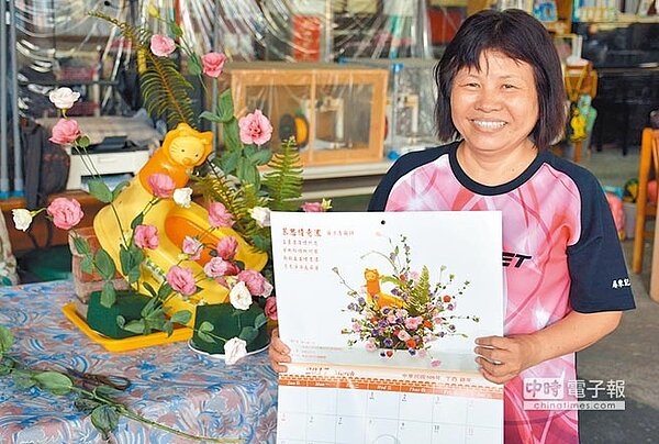 蔣月惠義賣月曆為籌措羅騰園經費，她的一生幾乎都為院生而活。（林和生攝）

