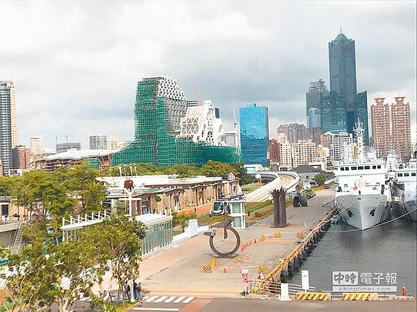 高市亞洲新灣區重大公共建設陸續到位，有助拉抬房市量能。（柯宗緯攝）
