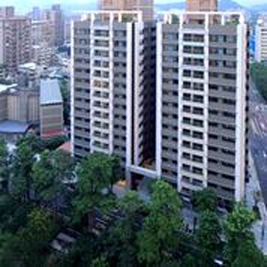 重建後的潤泰雙子星大樓。圖/潤泰創新提供。