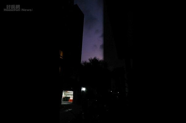 悶雷 無聲雷 打雷 閃電 （圖／好房網News記者曾亭皓攝）