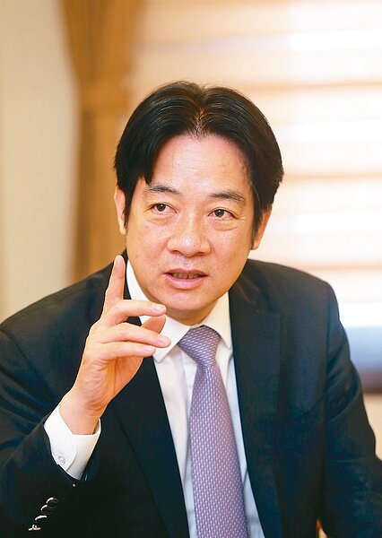 行政院長賴清德昨天表示,基本工資月薪和時薪都應調升,而時薪要受到更多照顧。 記者邱德祥/攝影