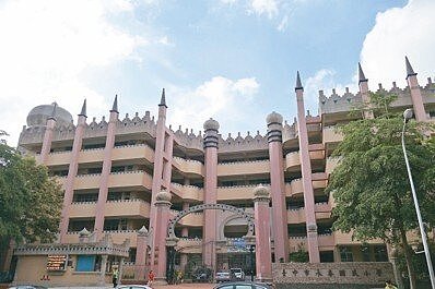 台中市八期永春國小、萬和國中一帶學區宅,自住動能強勁,房市行情持續補漲。 記者宋健生/攝影