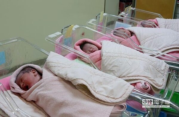 據醫學研究指出,剖腹產嬰兒在孩童期發胖機率,是自然生產的嬰兒的2倍,另剖腹產孩子變胖的機率,比自然生產的高出83%。(中時資料照片)