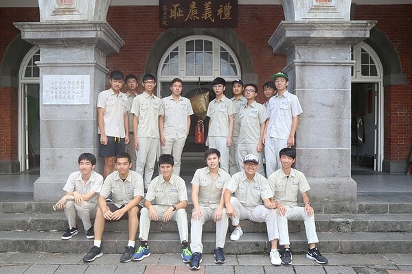 台北市建國中學今年考生人數略減63人,但考上台大的學生不減反增。記者魏莨伊/攝影