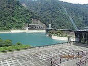 台電首座水上光電站落腳大甲溪　一年可發38萬度電