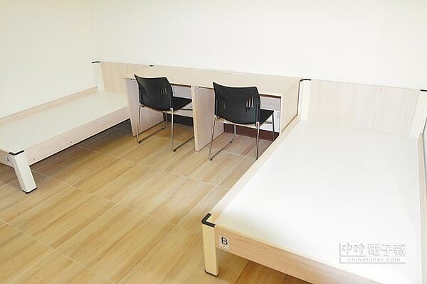 萬能科技大學斥資6億6000萬新建學生宿舍套房落成。(呂筱蟬攝)