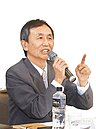 柯兩岸論述底氣差　搖擺不定