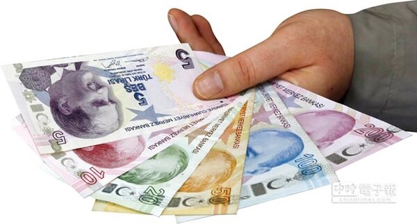 土耳其里拉兌美元匯率續貶值。圖／中時電子報
