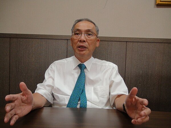 高雄市不動產開發商業同業公會理事長張永義今天說，高雄的房地產沒有下跌的機會。記者謝梅芬／攝影 