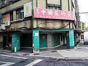 店租高到嚇人　基隆老字號零食店熄燈　