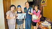躲藏20年　新住民喜拿居留證