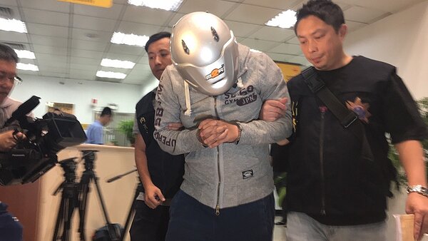 涉嫌在星巴克廁所偷拍的王嫌遭聲押。記者蕭雅娟/攝影