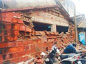 風雨摧殘　麥寮百年鴉片牆崩塌