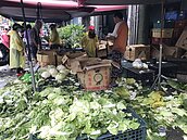 中元菜價飆近2成！農民搶收　主婦搶貨