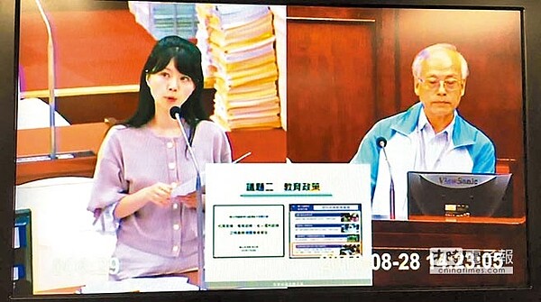 議員高嘉瑜質疑,準公共化托育補助制度設計違反人性,迫使有照爺奶保母「自己的孫子不能自己帶」,否則補助差一大截。(陳燕珩攝)