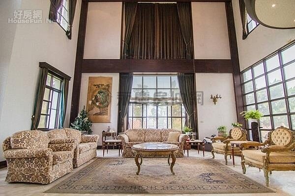 澄清湖超級別墅,位於高雄市鳥松區松浦北巷(永慶不動產高雄中山光華加盟店提供)