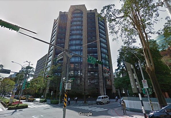 北市松山區豪宅「文華苑」為政商名流所愛(圖/截取至google map)