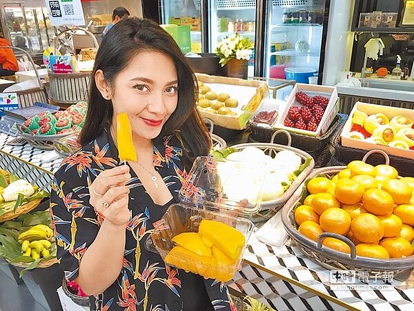 行政院政務委員張景森今將召開跨部會會議,傳要求外交部同意給予印尼及越南免簽。圖為印尼網紅奇拉娜4月接受北市府邀請來台旅遊。(圖/北市觀傳局提供)