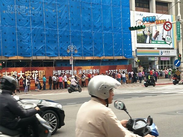 中華電信499之亂(吳建良攝影)