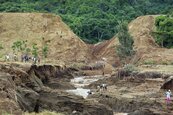 肯亞水壩潰堤引發滅村　44人罹難、40人失蹤