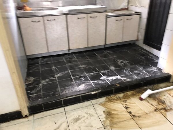 惡房客弄髒房東屋子(PTT)