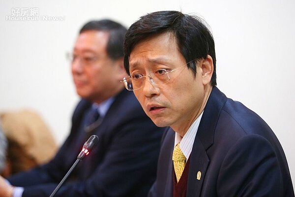 台大代理校長郭大維(前)。聯合報系資料照