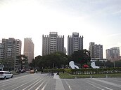 春節賞屋去／春遊到台中　把賓士開回家