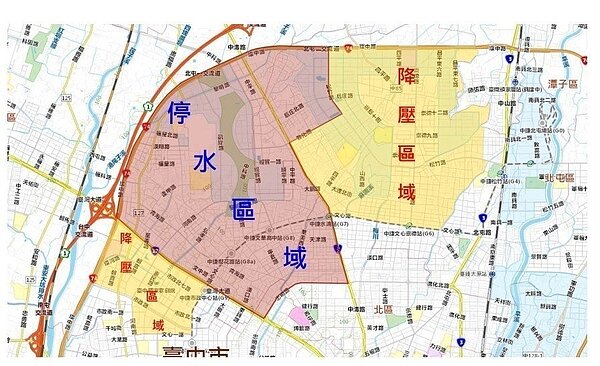 台水管線破裂,明凌晨起搶修,台中市西區、北區、西屯與北屯區共3萬戶受影響,將停水16小時。圖/台中市政府提供