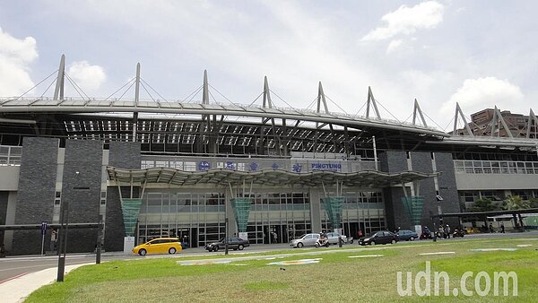 屏東車站今天上午7點發生老婦強行上車跌落縫隙喪命意外。記者蔣繼平/攝影