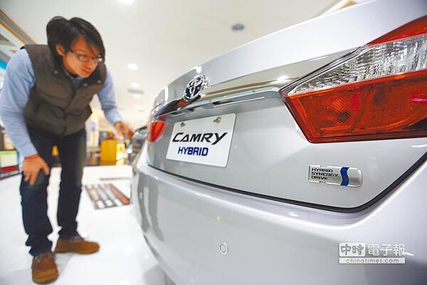 國內首款，也是唯一的油電車豐田Camry Hybrid將停產。（本報資料照片）

