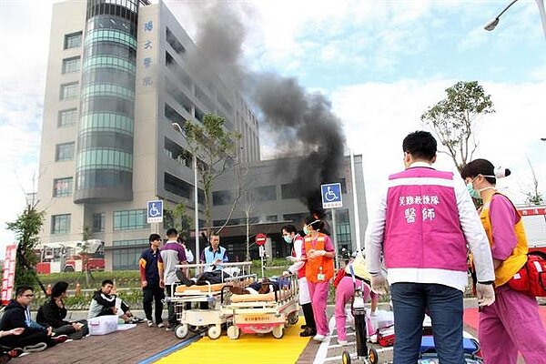 全台仍有近3成的商場、餐廳、醫療機構等業者仍未完成消防檢測,此為示意圖。(簡榮輝攝)