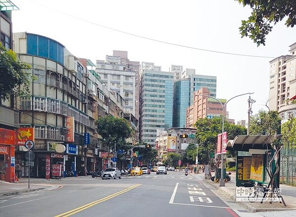 菜寮生活圈內商家多元，傳統市場、超市，大眾運輸四通八達。圖／永慶不動產提供
