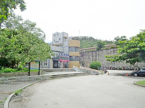 鐵路南迴線分別有太麻里、金崙及大武等站，但3站內外並無販售專區，公部門與台鐵合作善用規劃車站空間，或許能活絡車站商機，創造雙贏局面。 記者尤聰光／攝影