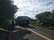 影／墜機殉職飛官家屬　今早五分山步道現場招魂