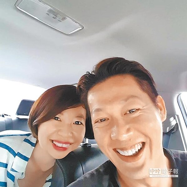 助理夜踹陳亭妃家門 父突自焚亡