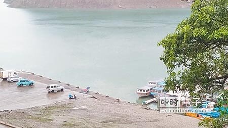石門水庫水情持續不佳,6月終於有明顯降雨,集水區從4日至11日下午累積雨量98.5毫米。(賴佑維攝)